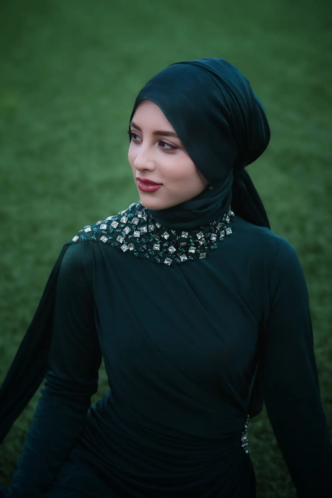 Deep jade turban wrap with an embellished collar